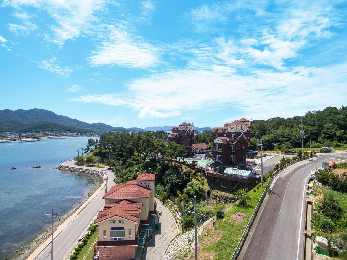 Hyacinth Pension Tongyeong Extérieur photo
